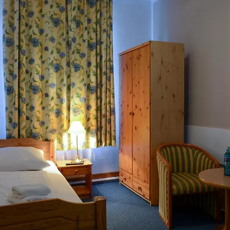 Klosterturm Hotel 2*